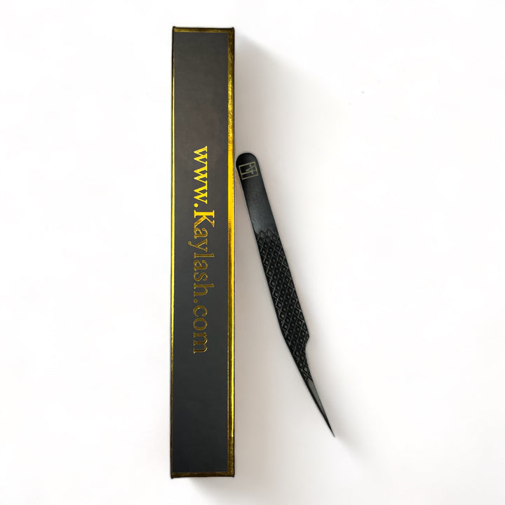 BLACK STILETTO